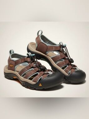 KEEN Brown and Light Blue Closed-Toe Outdoor  sport Sandals 1003481 Women's 8